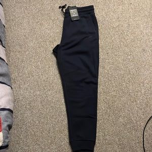 Navy Blue Fabletics “The Postgame Joggers” Size L